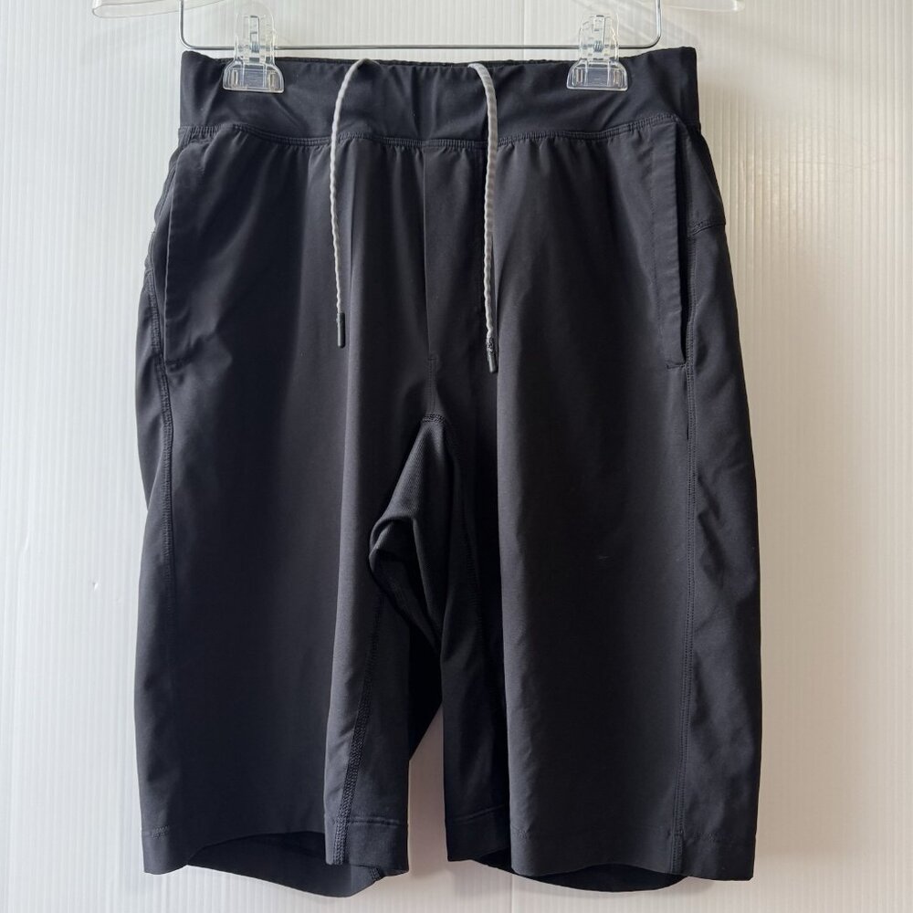 Lululemon T.H.E. Short Linerless 11” Mens Sz Small Black Flaws